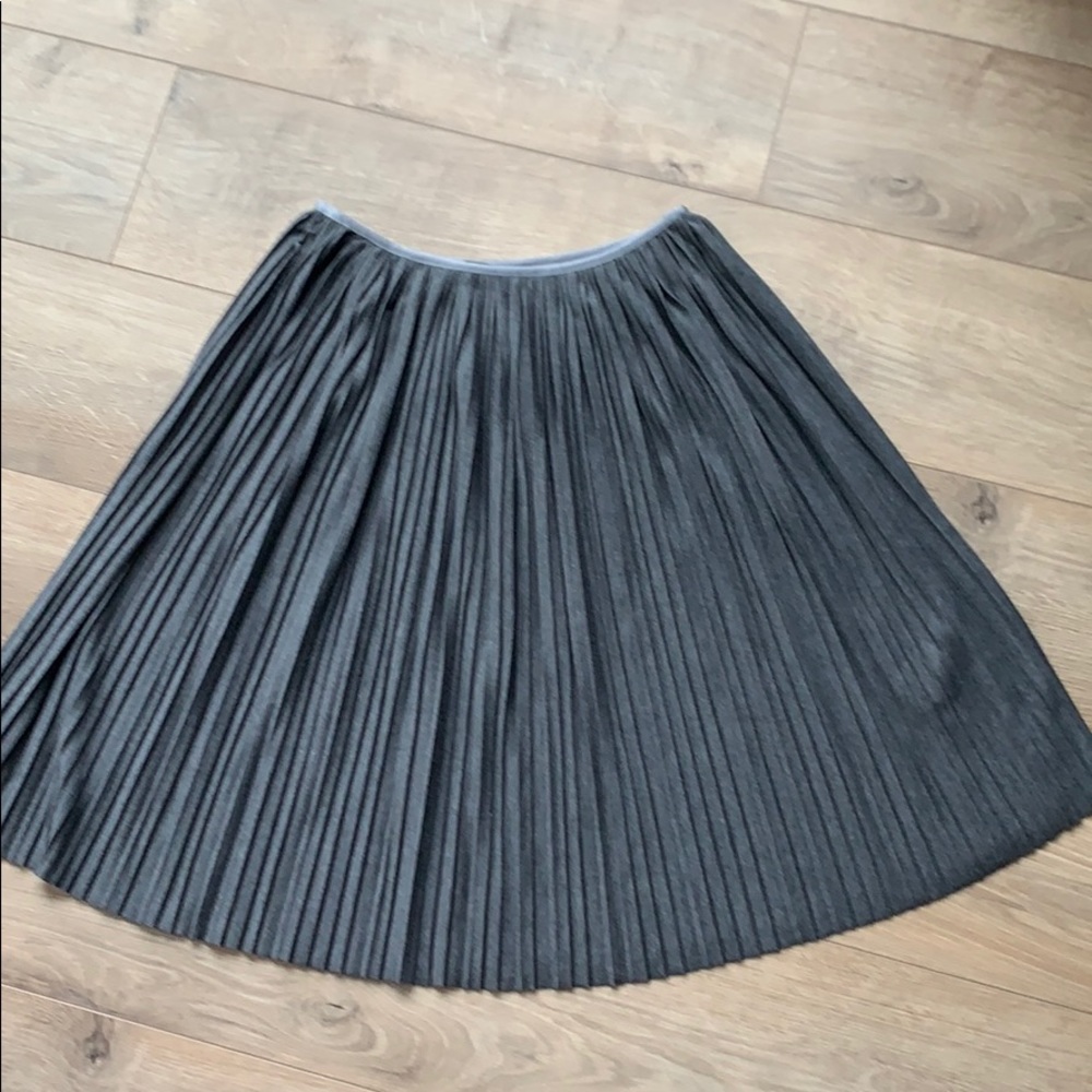 Banana Republic pleated skirt